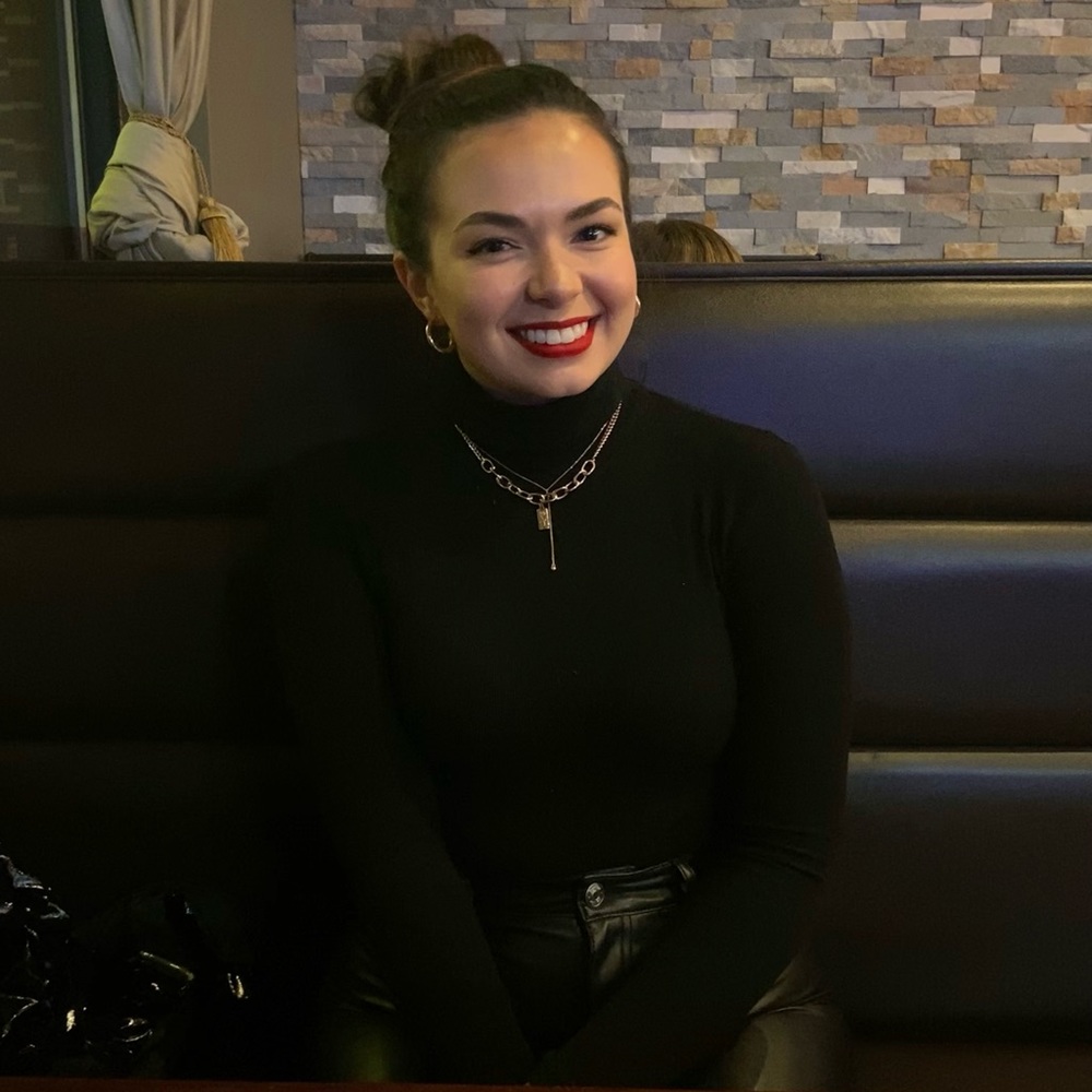 Meet your Posher, Nikole